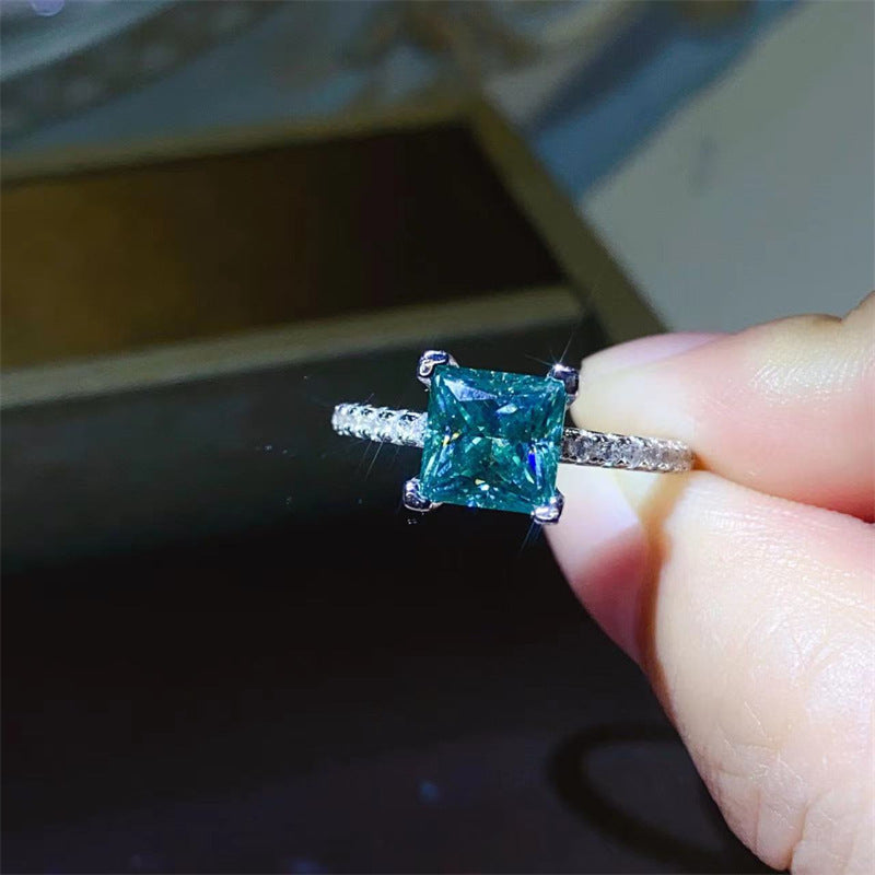 2CT Peacock Green Moissanite pricess cutting Ring