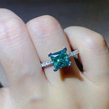 Load image into Gallery viewer, 2CT Peacock Green Moissanite pricess cutting Ring