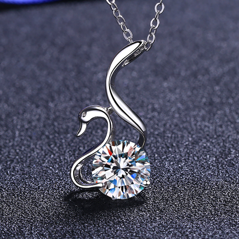 【ZHOYA】s925 Sterling Silver Necklace 2 carat Moissanite Diamond Swan Necklace