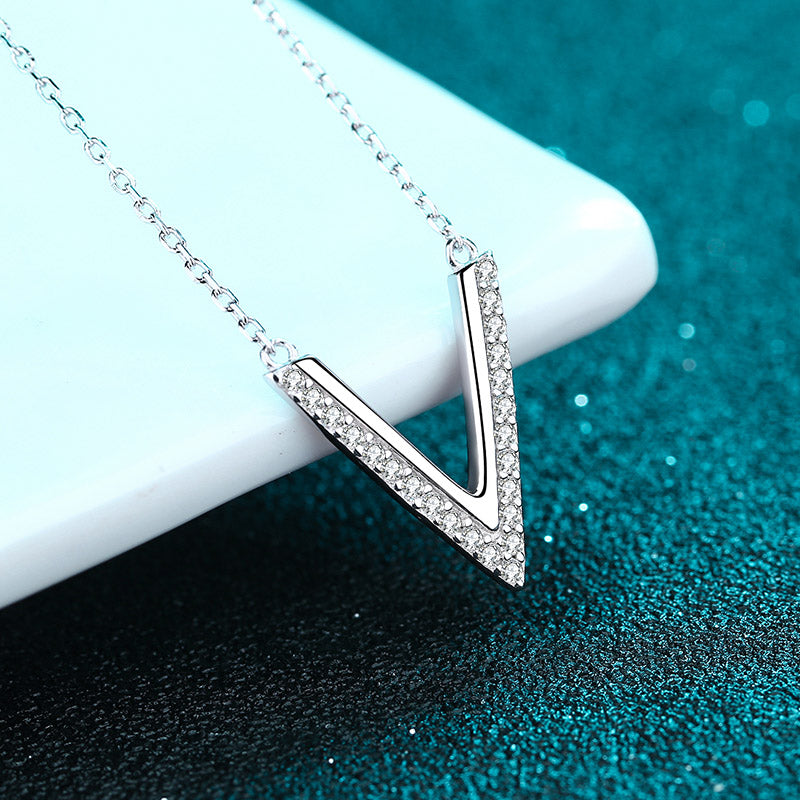 【ZHOYA】925 Silver V-shaped Moissanite micro-inlaid necklace ins style