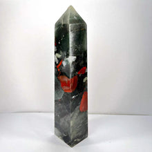 Cargar imagen en el visor de la galería, African Bloodstone Pillar