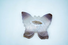 Charger l&#39;image dans la galerie, Agate Crystal Cave Butterfly