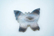 Cargar imagen en el visor de la galería, Agate Crystal Cave Butterfly