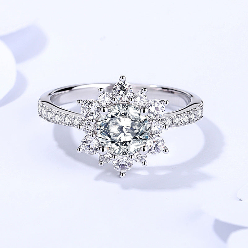 【ZHOYA】 Sunflower Round Shape Moissanite 1 Carat S925 Silver Platinum Plated Ring