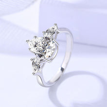 Load image into Gallery viewer, 【ZHOYA】 Excellent Moissanite 2 CT S925 Silver Platinum Plated Ring