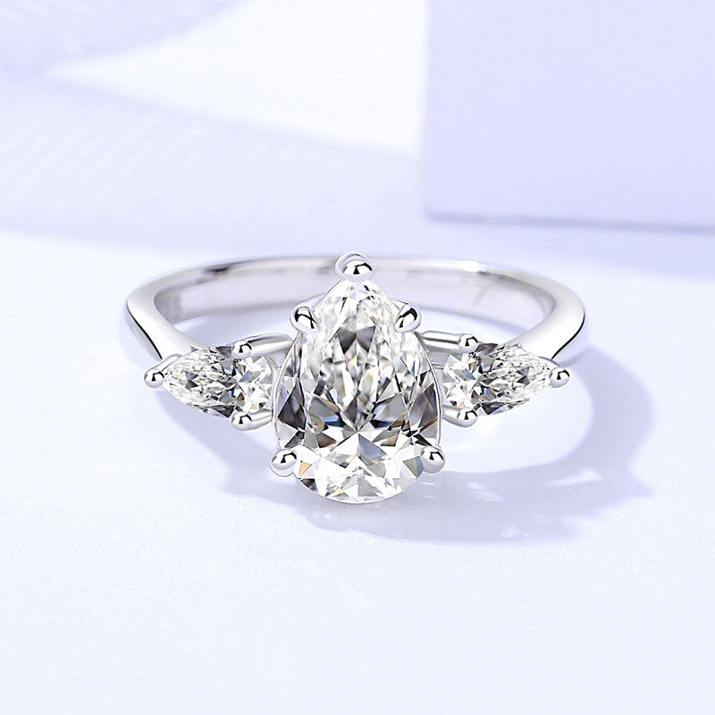 【ZHOYA】 Excellent Moissanite 2 CT S925 Silver Platinum Plated Ring